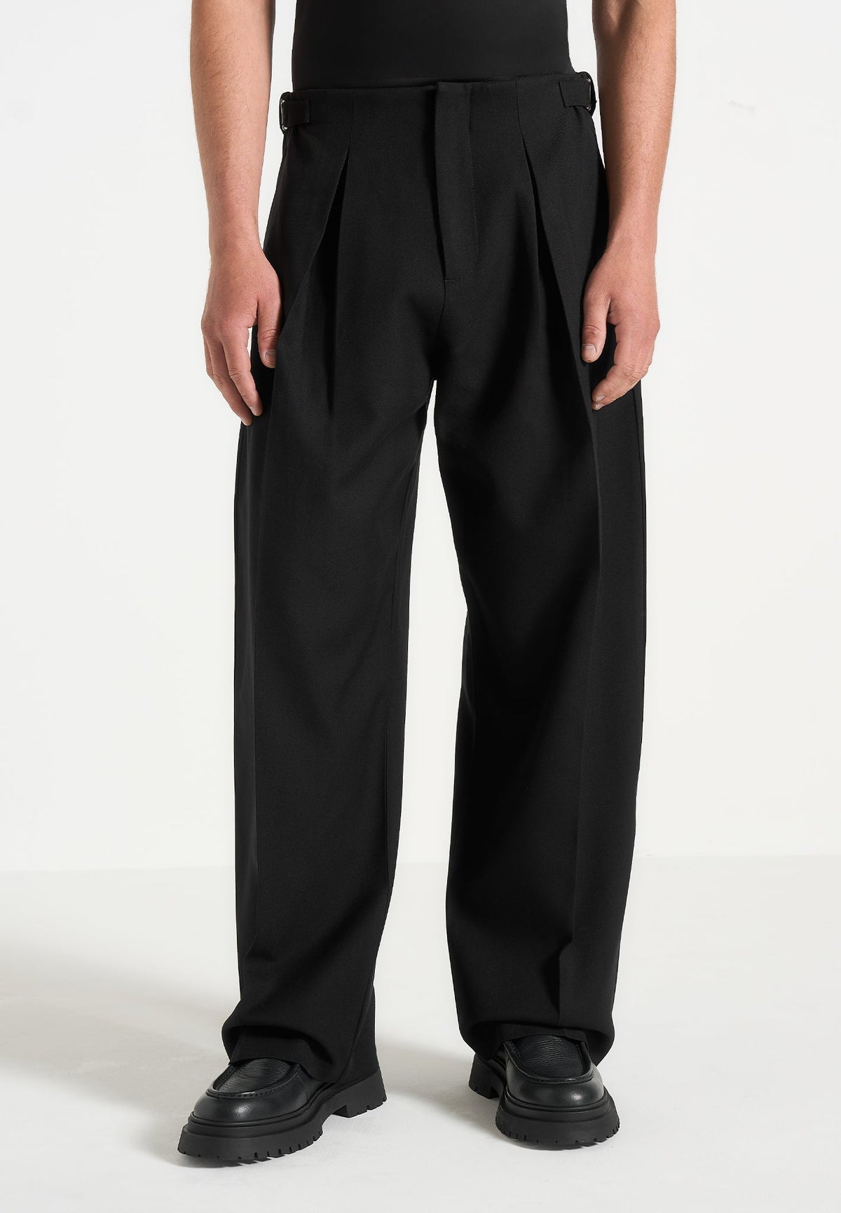 lior-box-pleat-wide-leg-trousers-black
