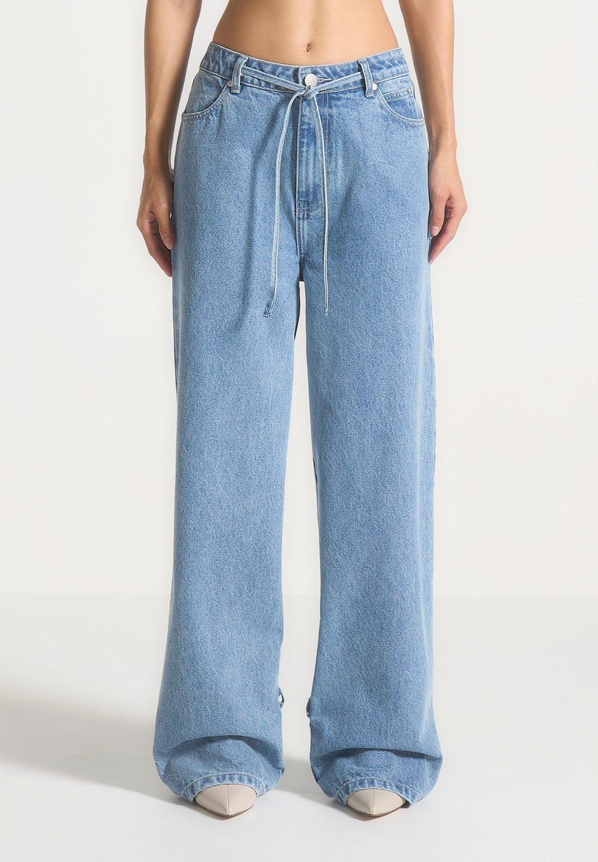 Faye - Wide Mid Rise Jeans with Tie Waist - Mid Blue