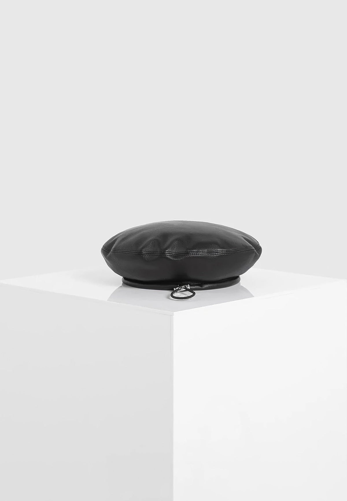 anya-leather-beret-black
