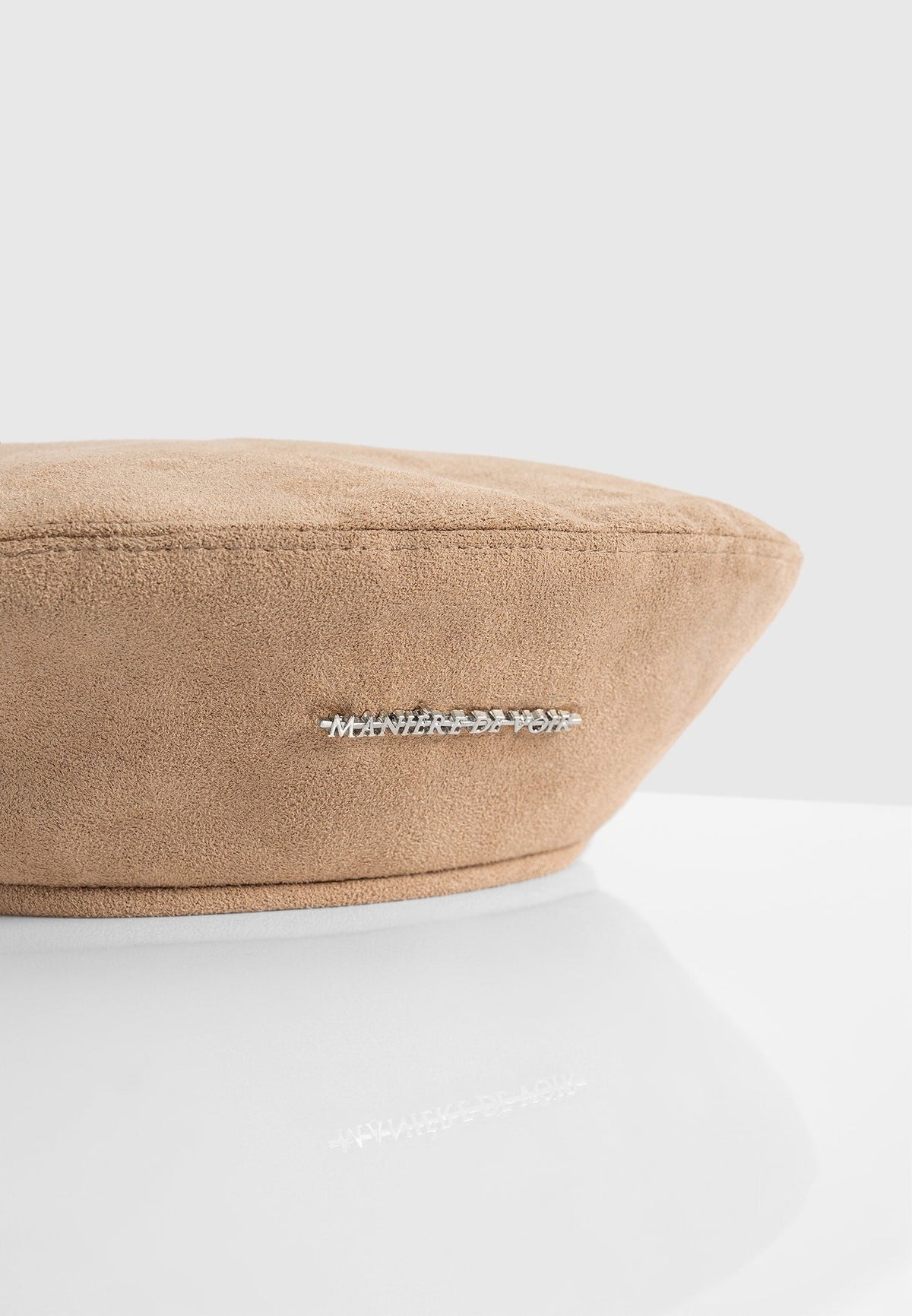 anya-suede-beret-beige