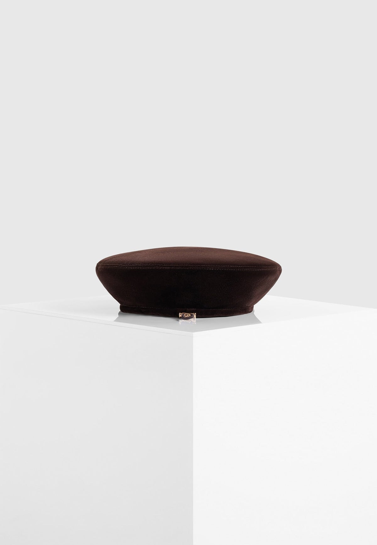 anya-velvet-beret-brown