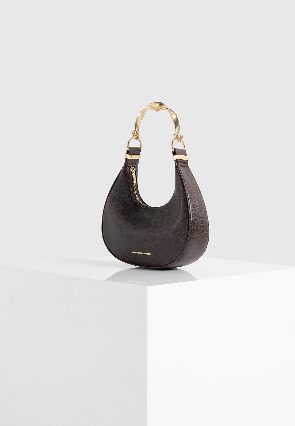 sadie-sculpted-leather-crescent-bag-brown