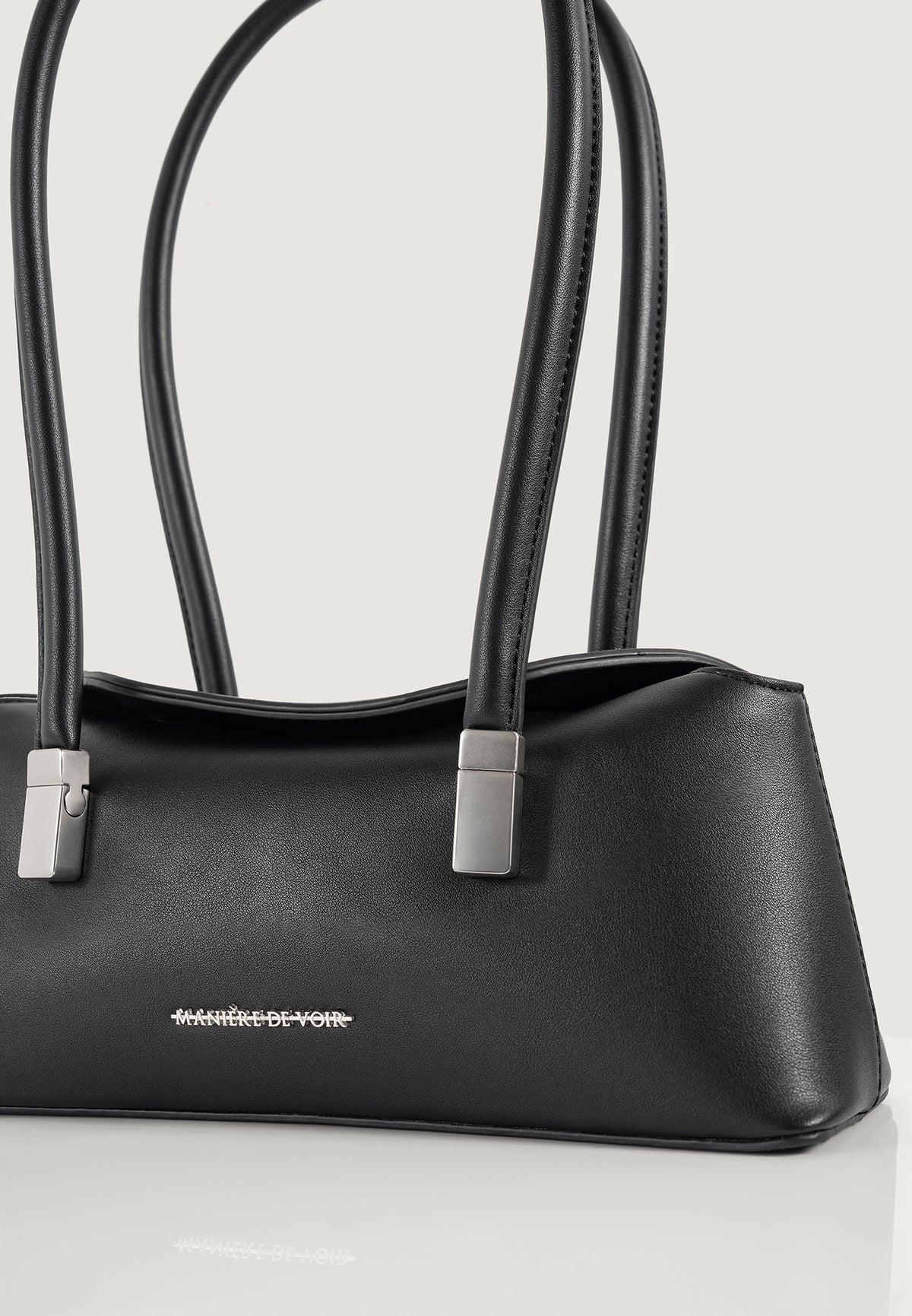 Annelise - Leather Baguette Bag - Black