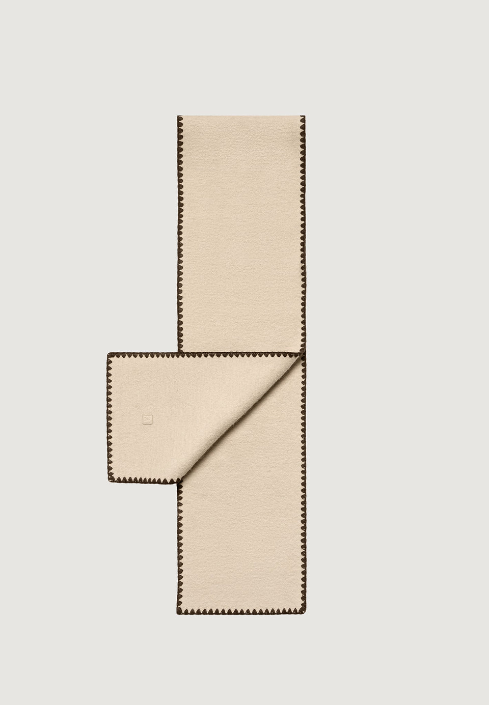 aube-blanket-stitch-wool-scarf-taupe
