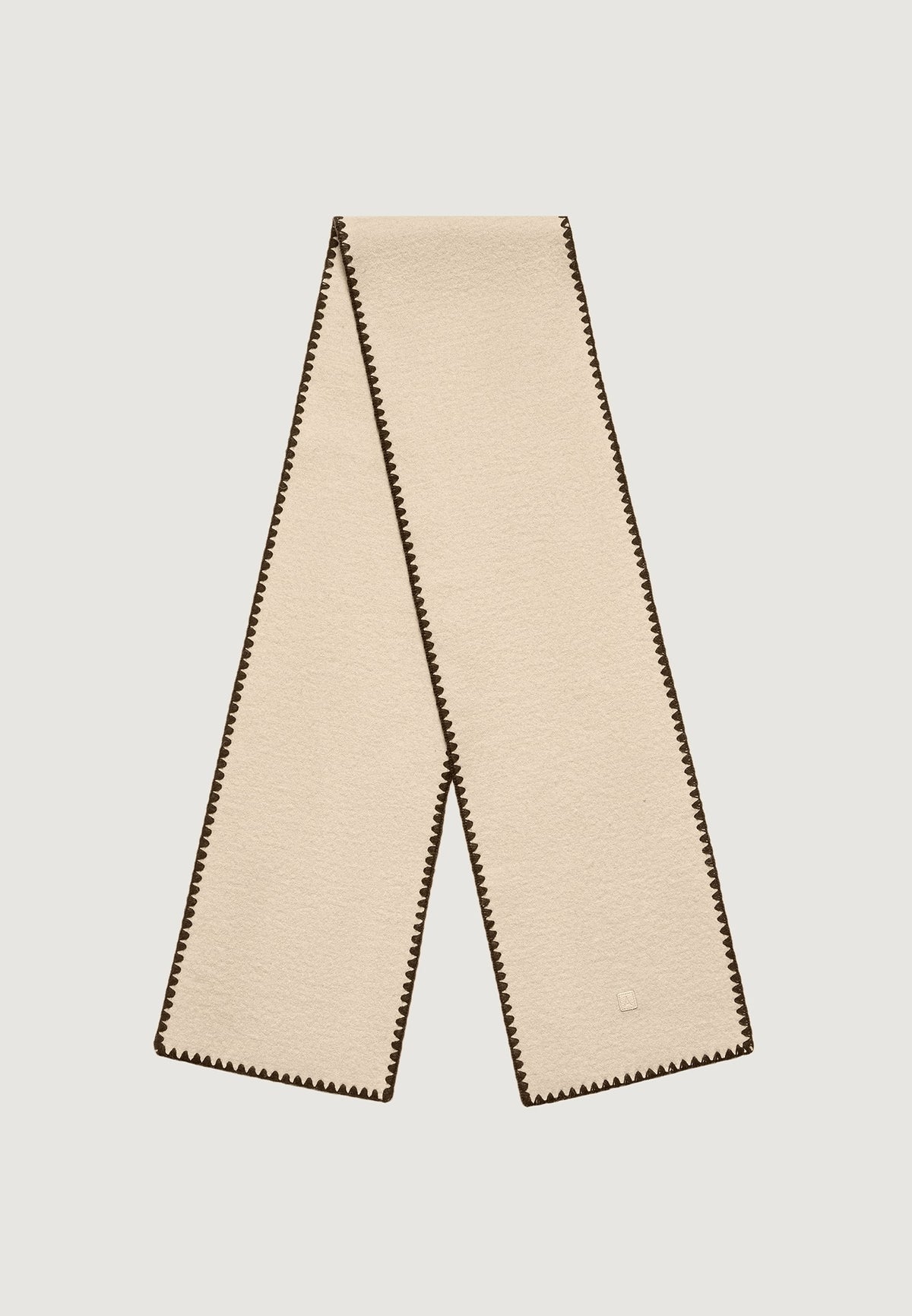 aube-blanket-stitch-wool-scarf-taupe