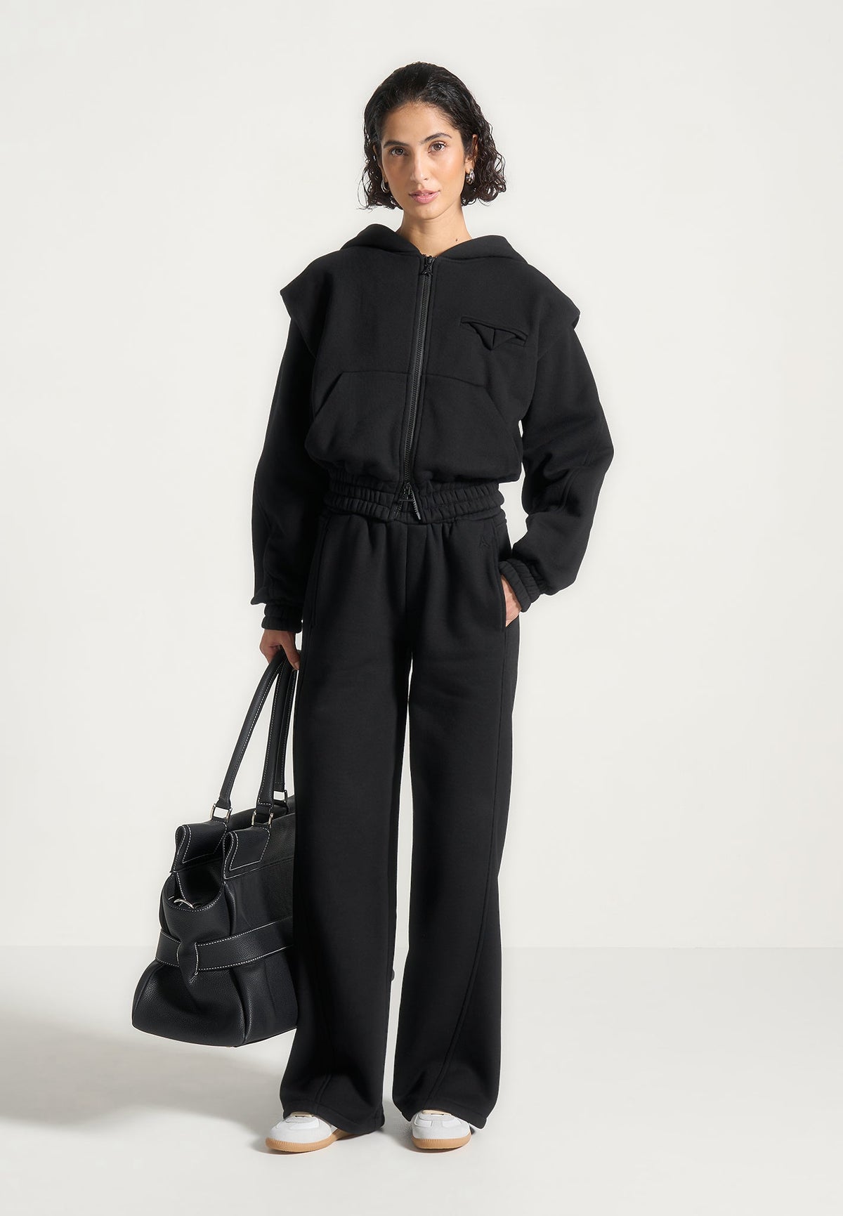 Iris - Relaxed Sweatpants - Black