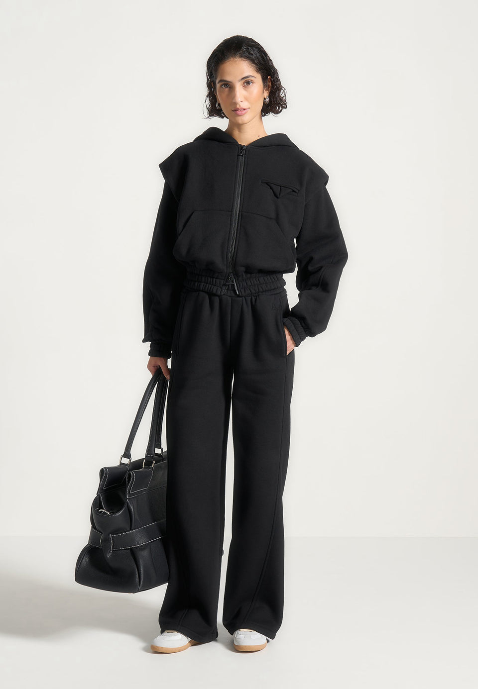 iris-relaxed-joggers-black