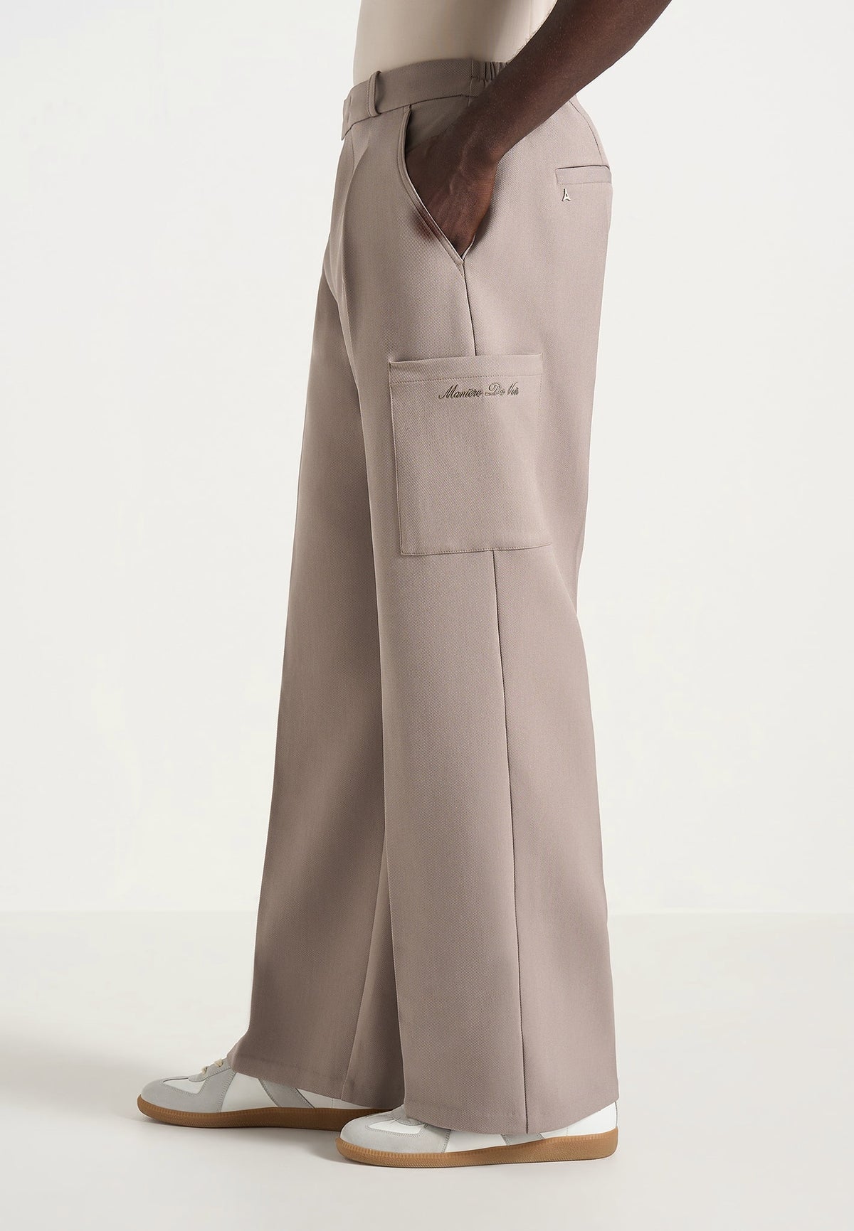 Luca - Relaxed Fit Pleated Pocket Pants - Mushroom