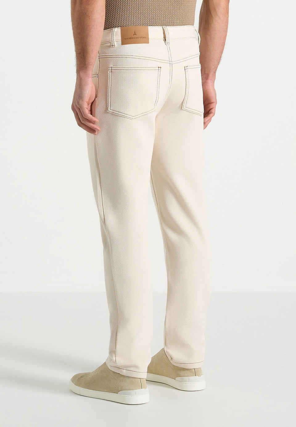 dn001-tapered-fit-jeans-cream