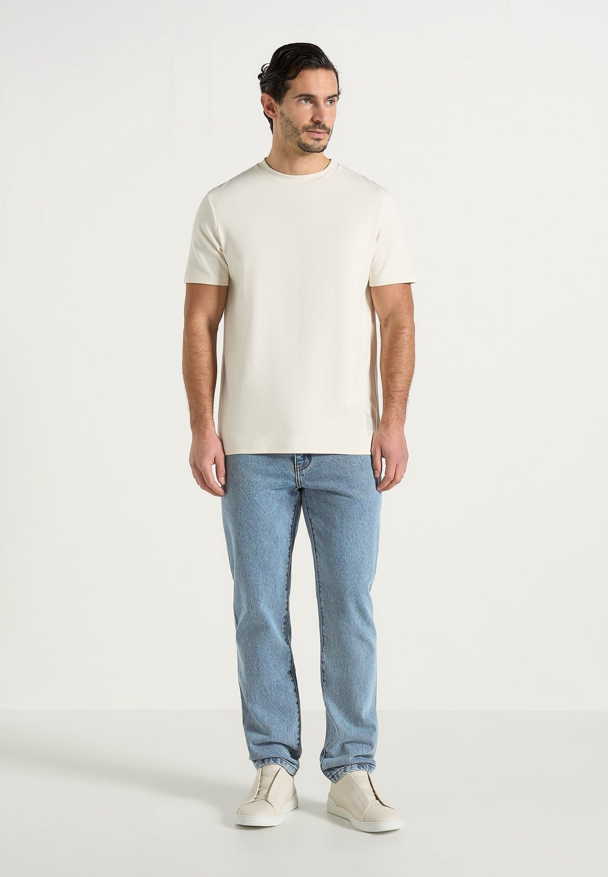 dn001-tapered-fit-denim-jeans-mid-blue