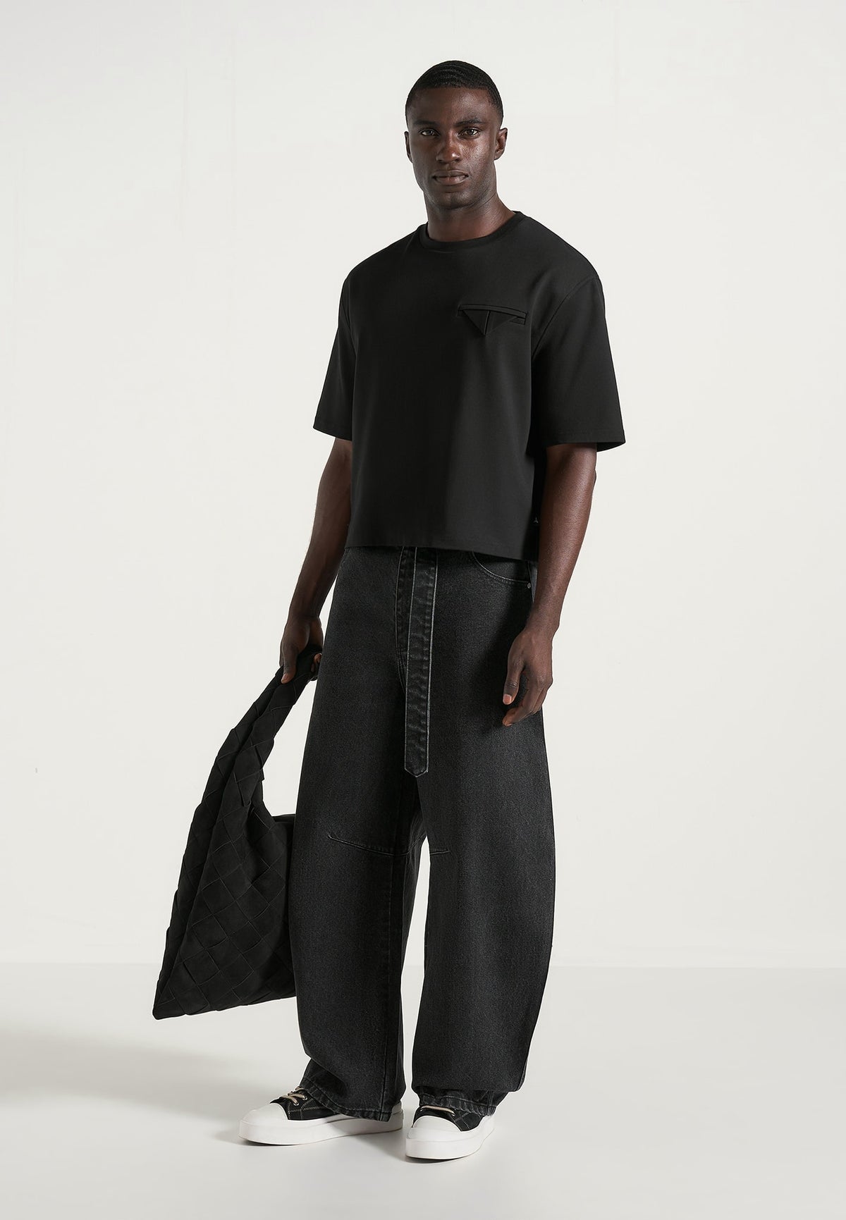 Xander - Barrel Leg Denim Jeans - Black