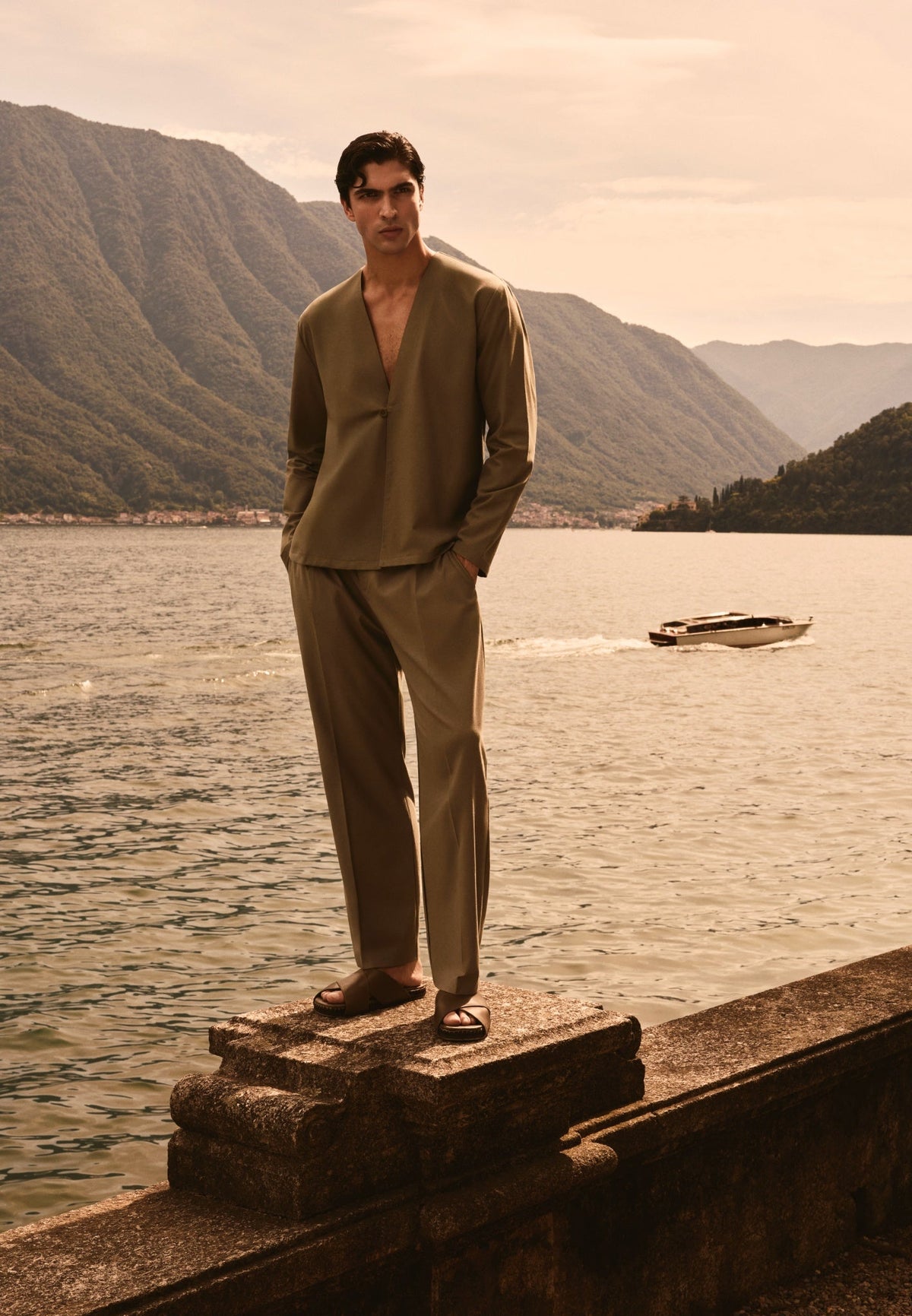 dorian-pleated-linen-trousers-khaki