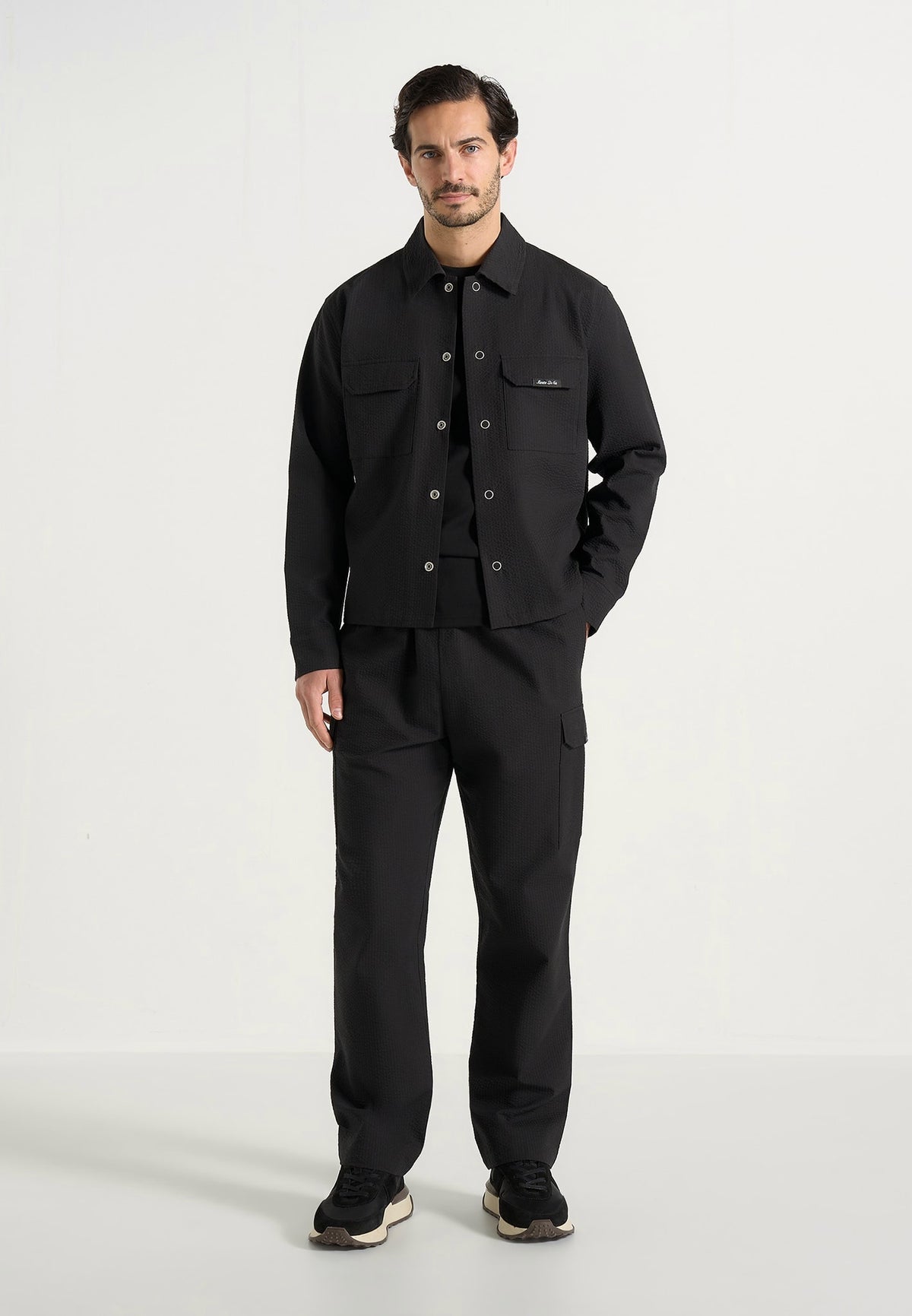 Rayan - Textured Cargo Pants - Black