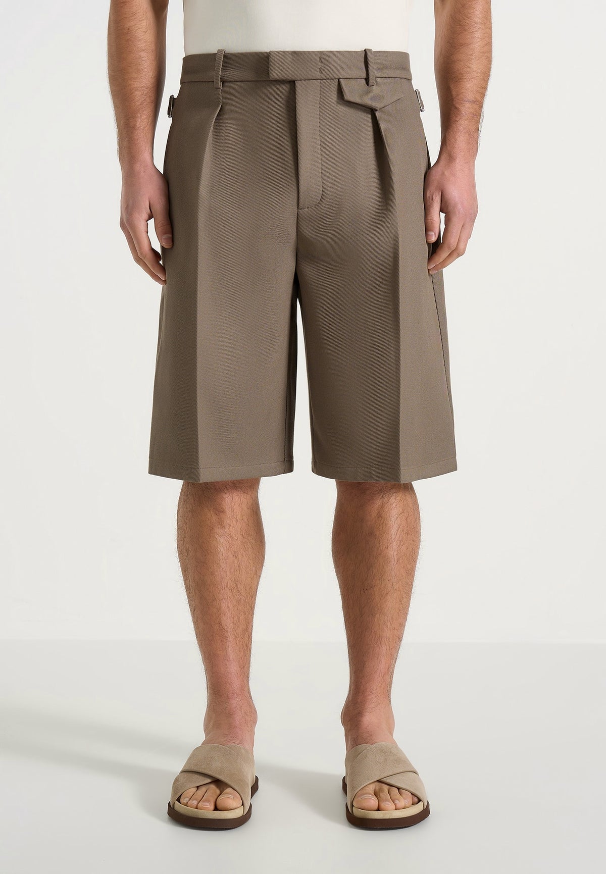 Auguste - Tailored Twill Bermuda Shorts - Olive