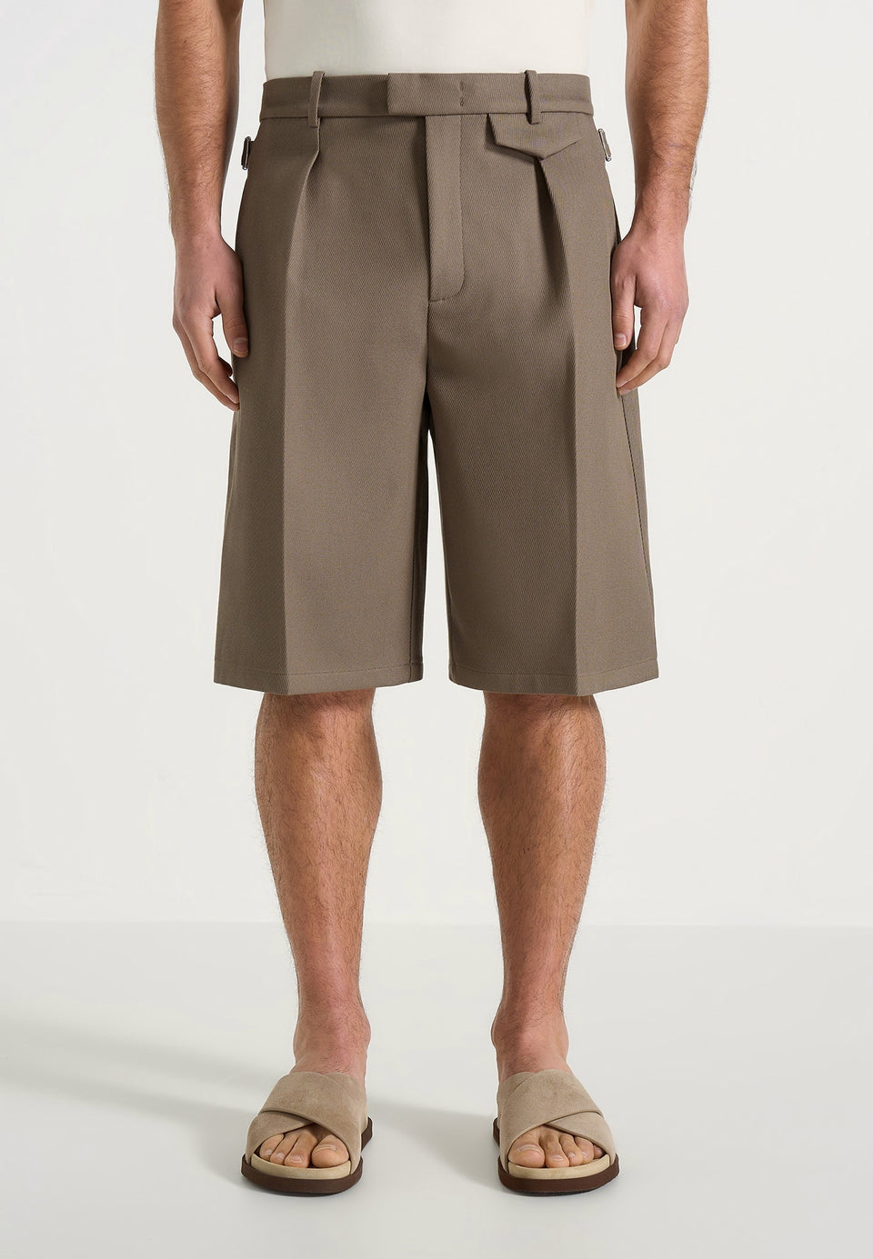 auguste-tailored-twill-bermuda-shorts-olive