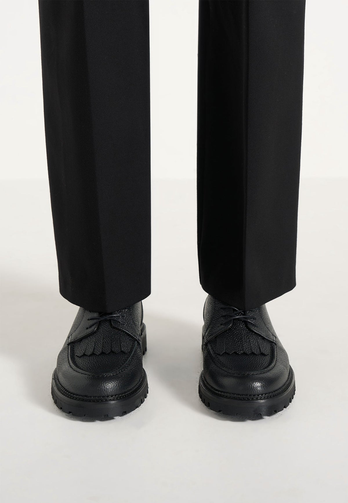 Fernand - Leather Fringe Derby Shoe - Black