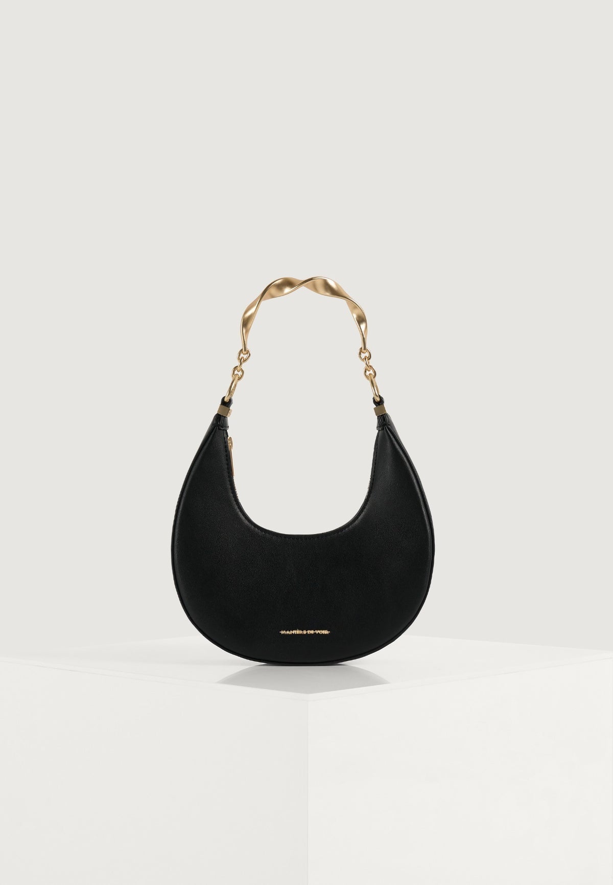 Sadie - Sculpted Leather Crescent Bag - Black
