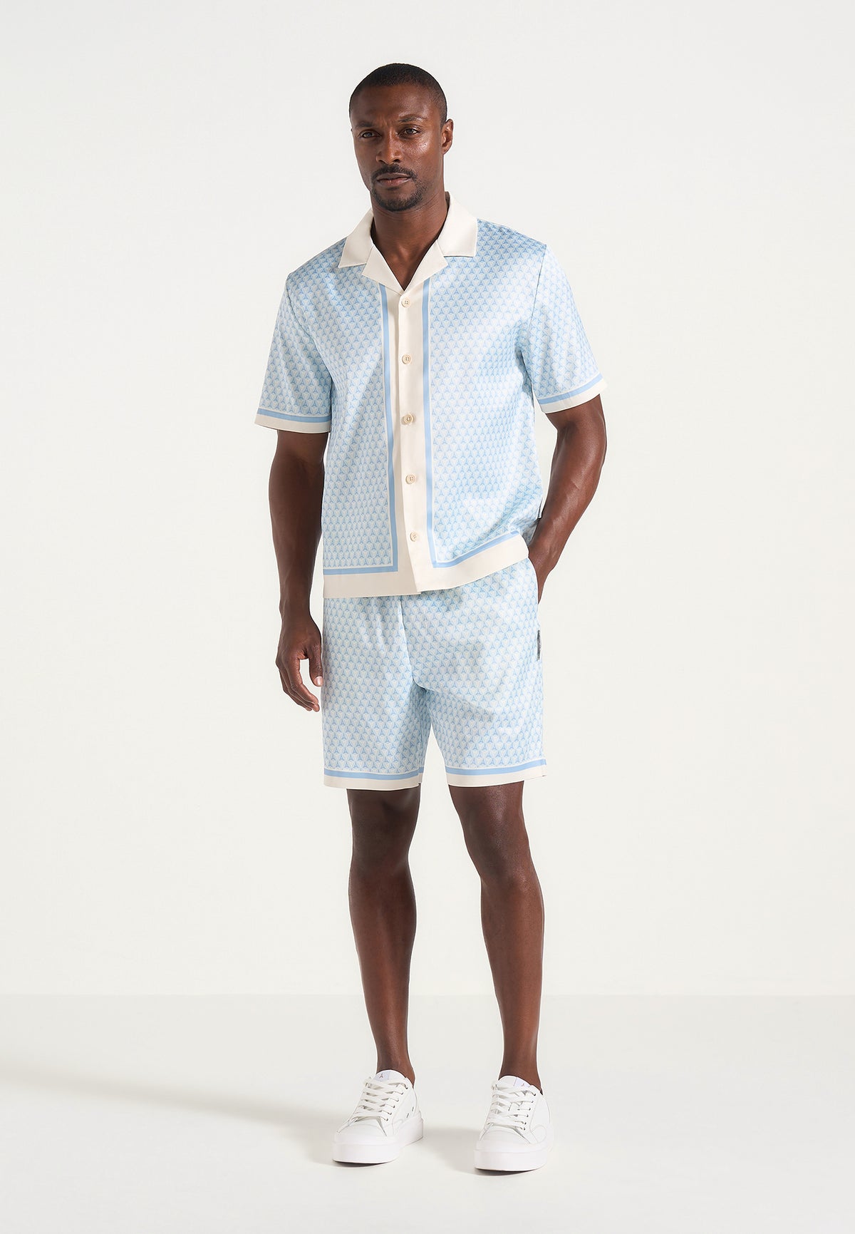 idriss-eiffel-monogram-resort-shirt-pale-blue
