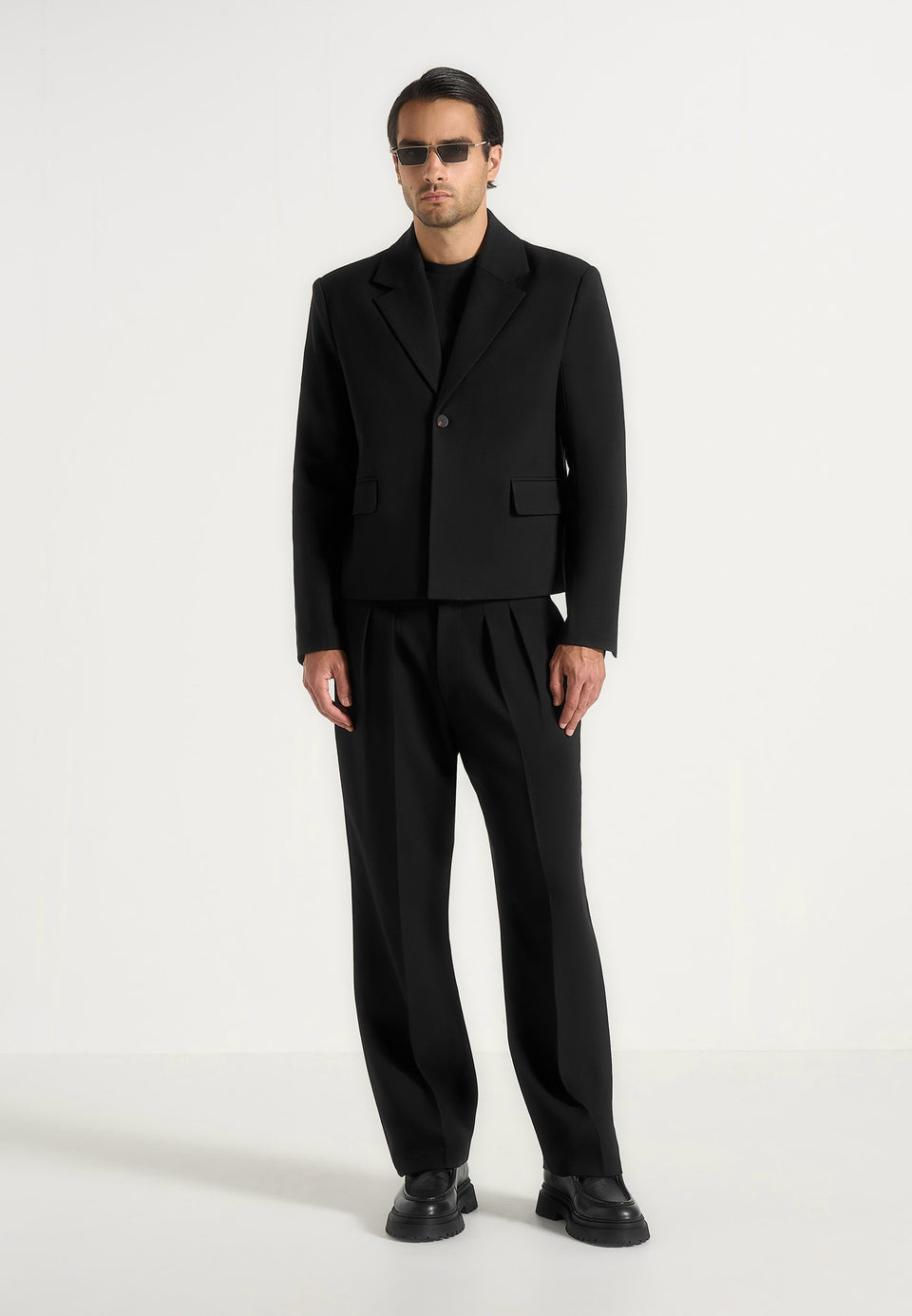 silas-tailored-cropped-blazer-black