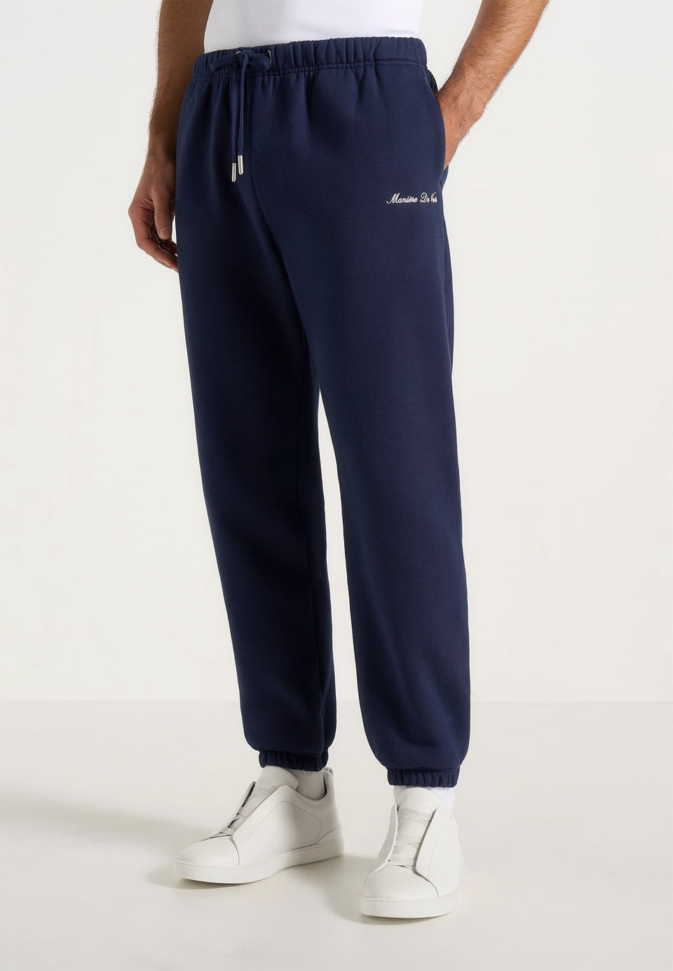 js005-signature-regular-fit-cuffed-joggers-navy