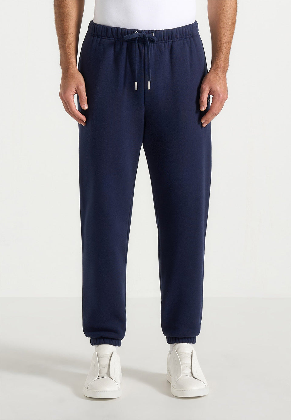 js005-signature-regular-fit-cuffed-joggers-navy