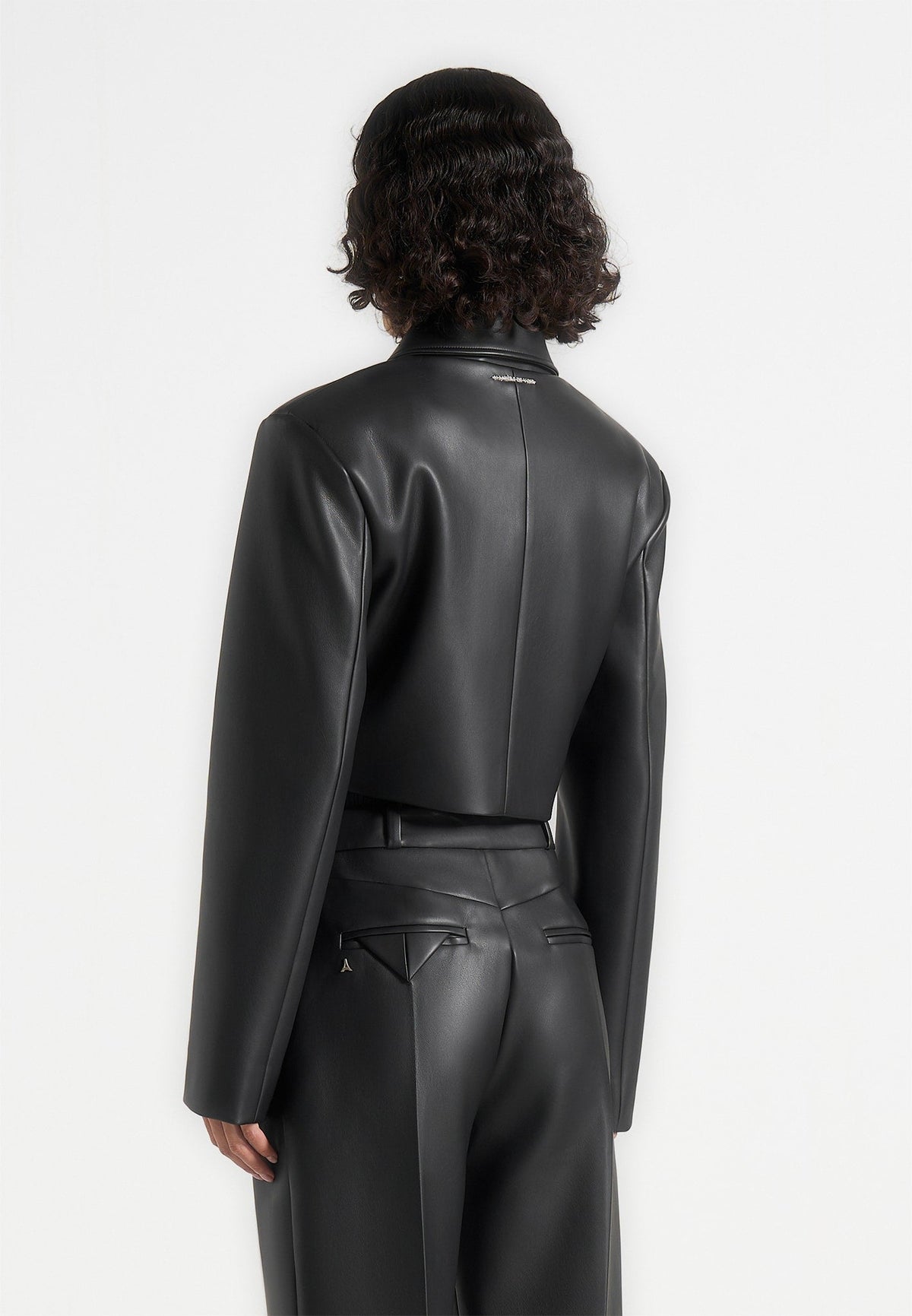 ania-wide-shoulder-leather-jacket-black