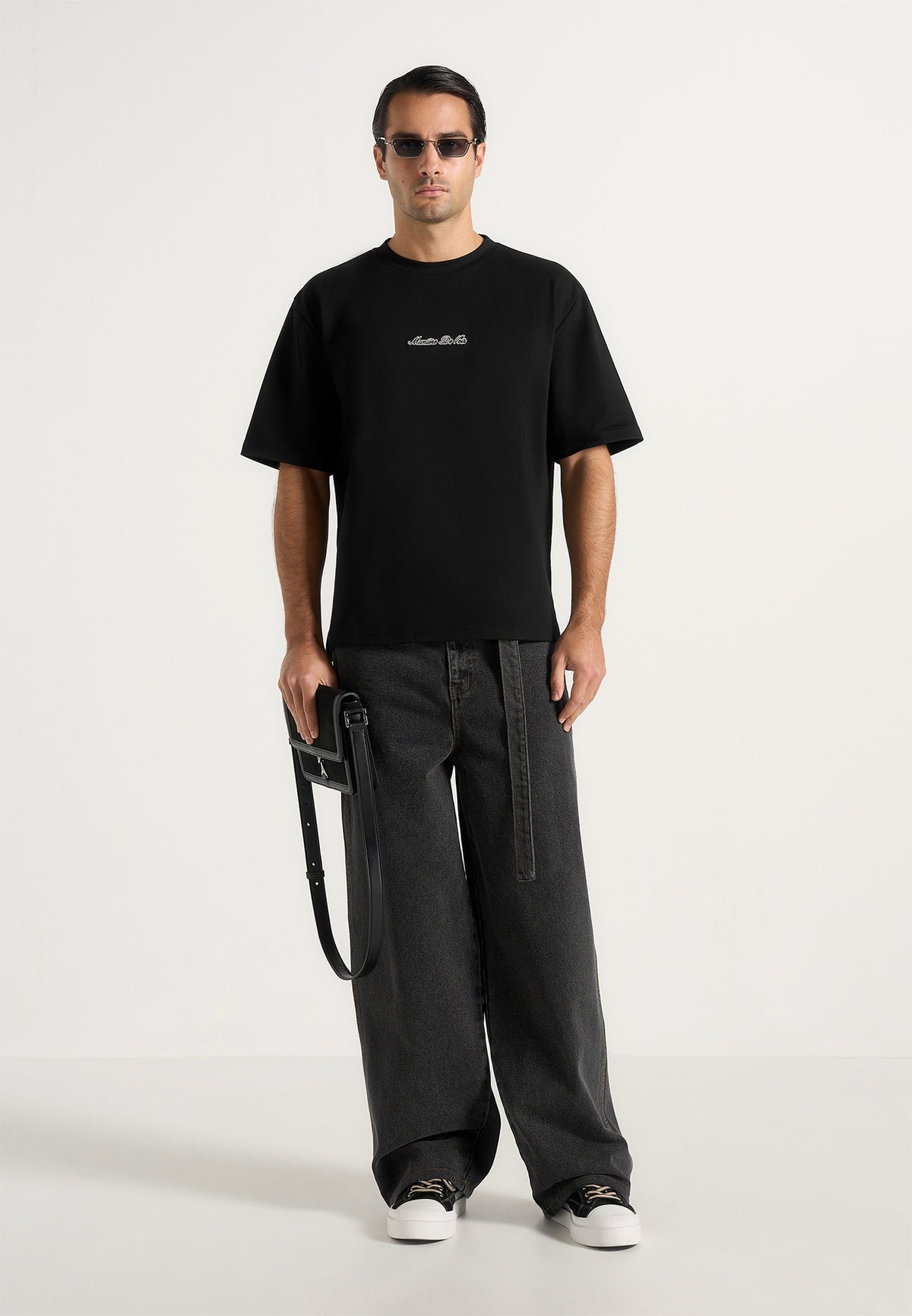 TS001 - Unisex Signature Relaxed Fit Cotton T-Shirt - Black