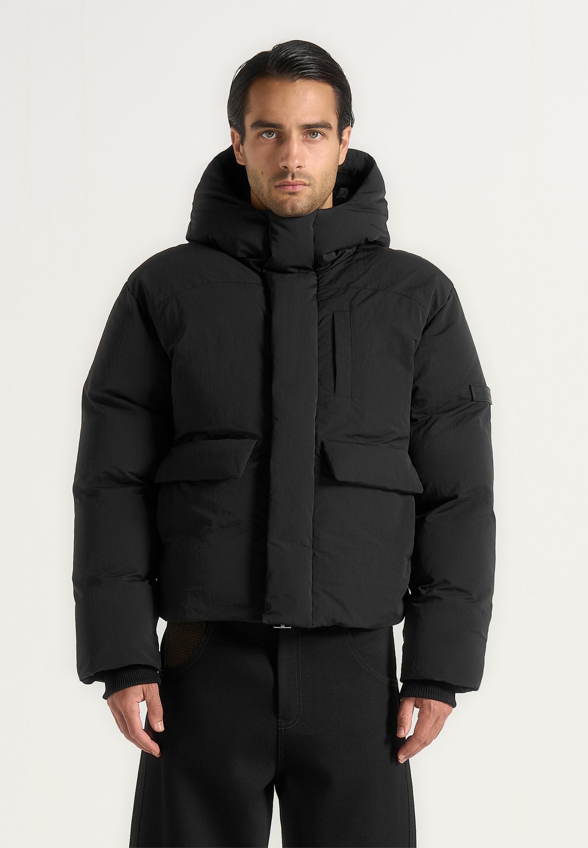casey-unisex-minimal-raglan-puffer-jacket-black