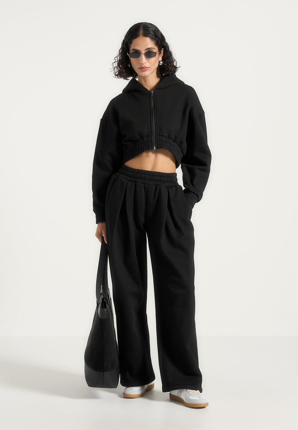 fanny-straight-leg-box-pleat-joggers-black