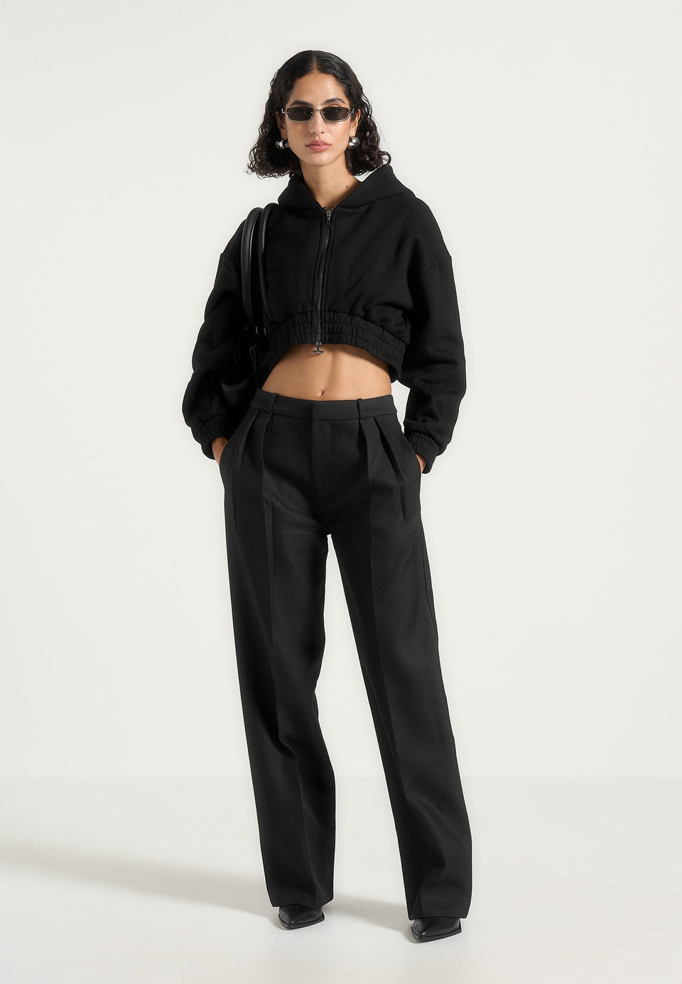 josiane-relaxed-zip-through-hoodie-black
