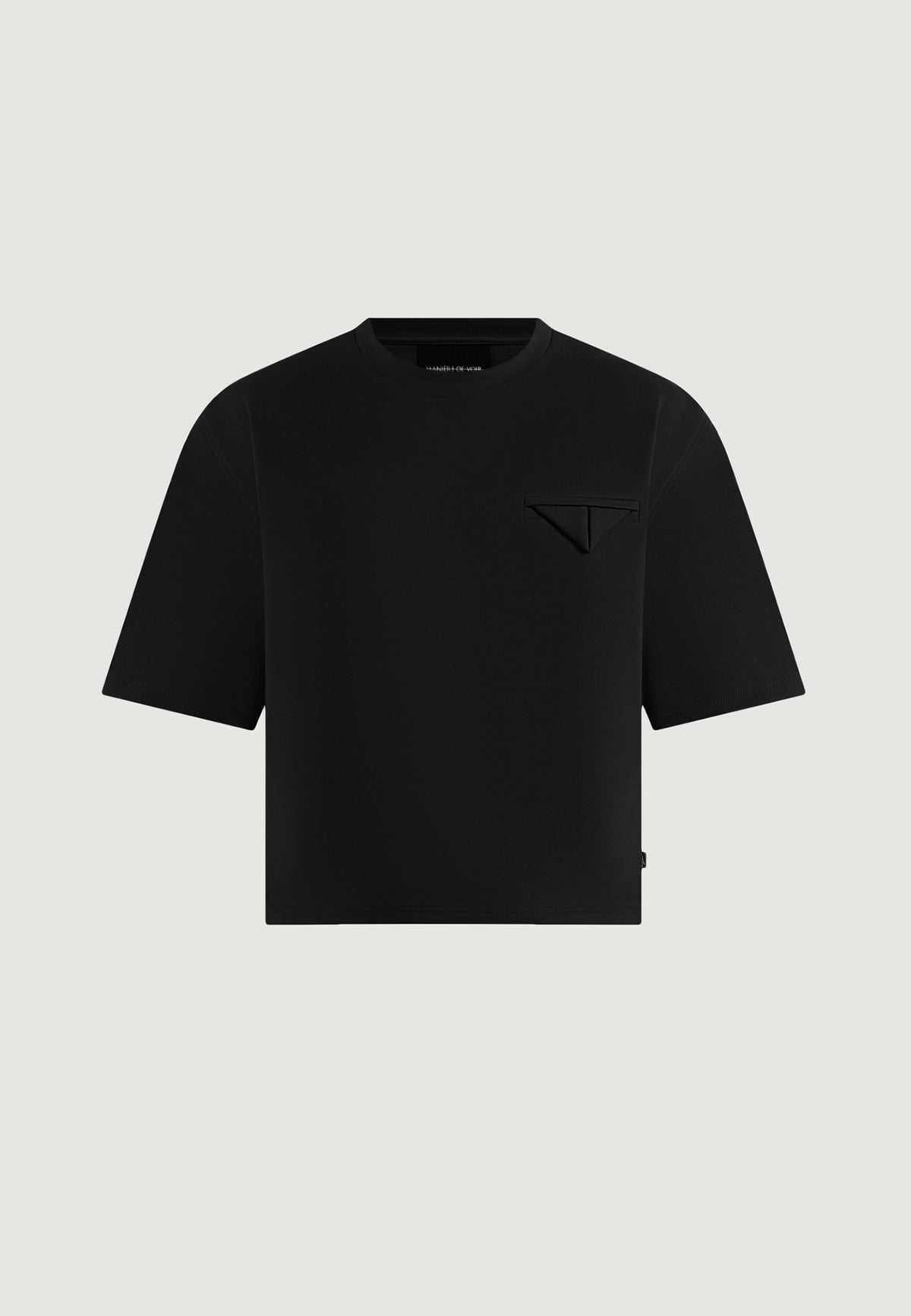 leon-boxy-cropped-t-shirt-black