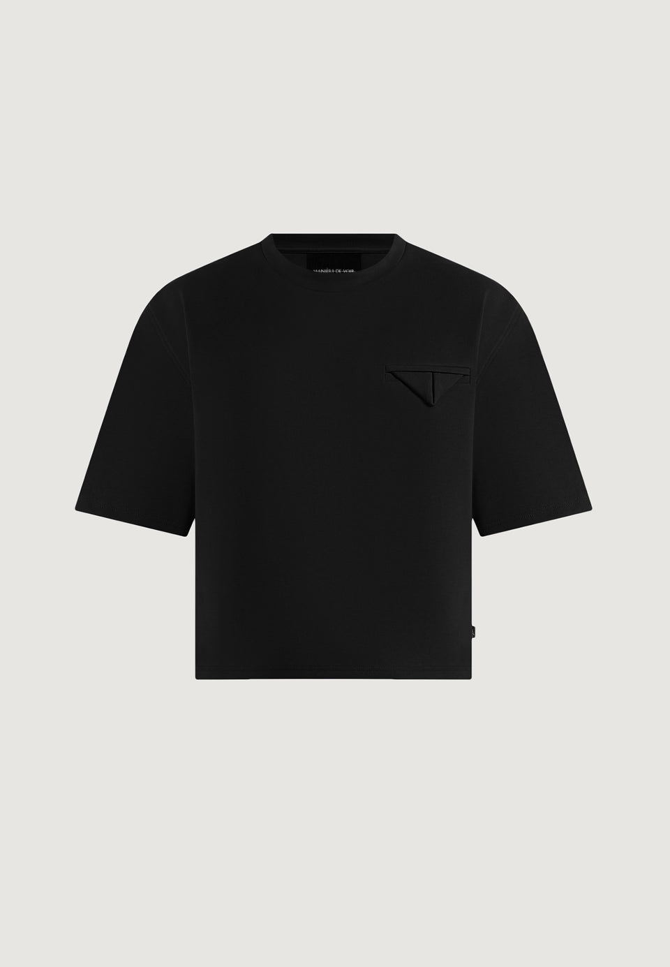 leon-boxy-cropped-t-shirt-black