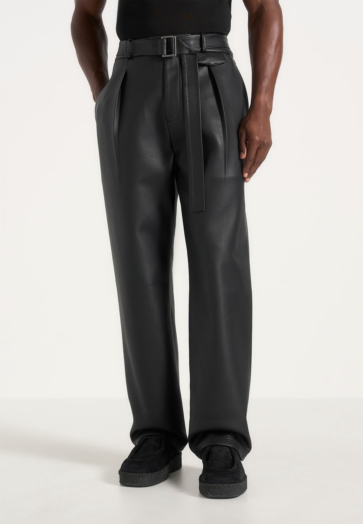 serge-relaxed-fit-leather-pleated-trousers-black