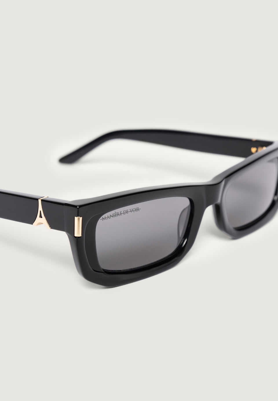 milan-curved-frame-sunglasses-black