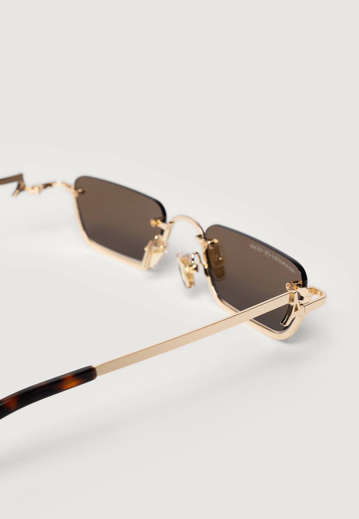 kai-frameless-sunglasses-gold