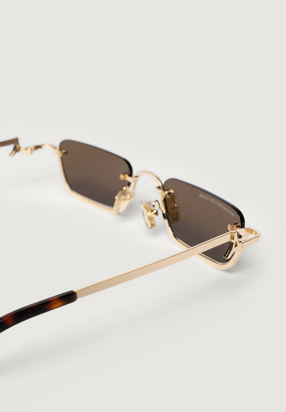 kai-frameless-sunglasses-gold