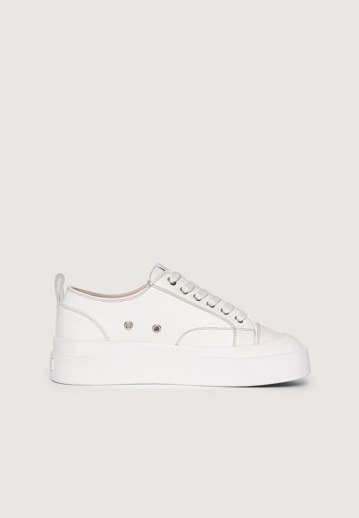 womens-vienna-leather-contrast-stitch-sneaker-white