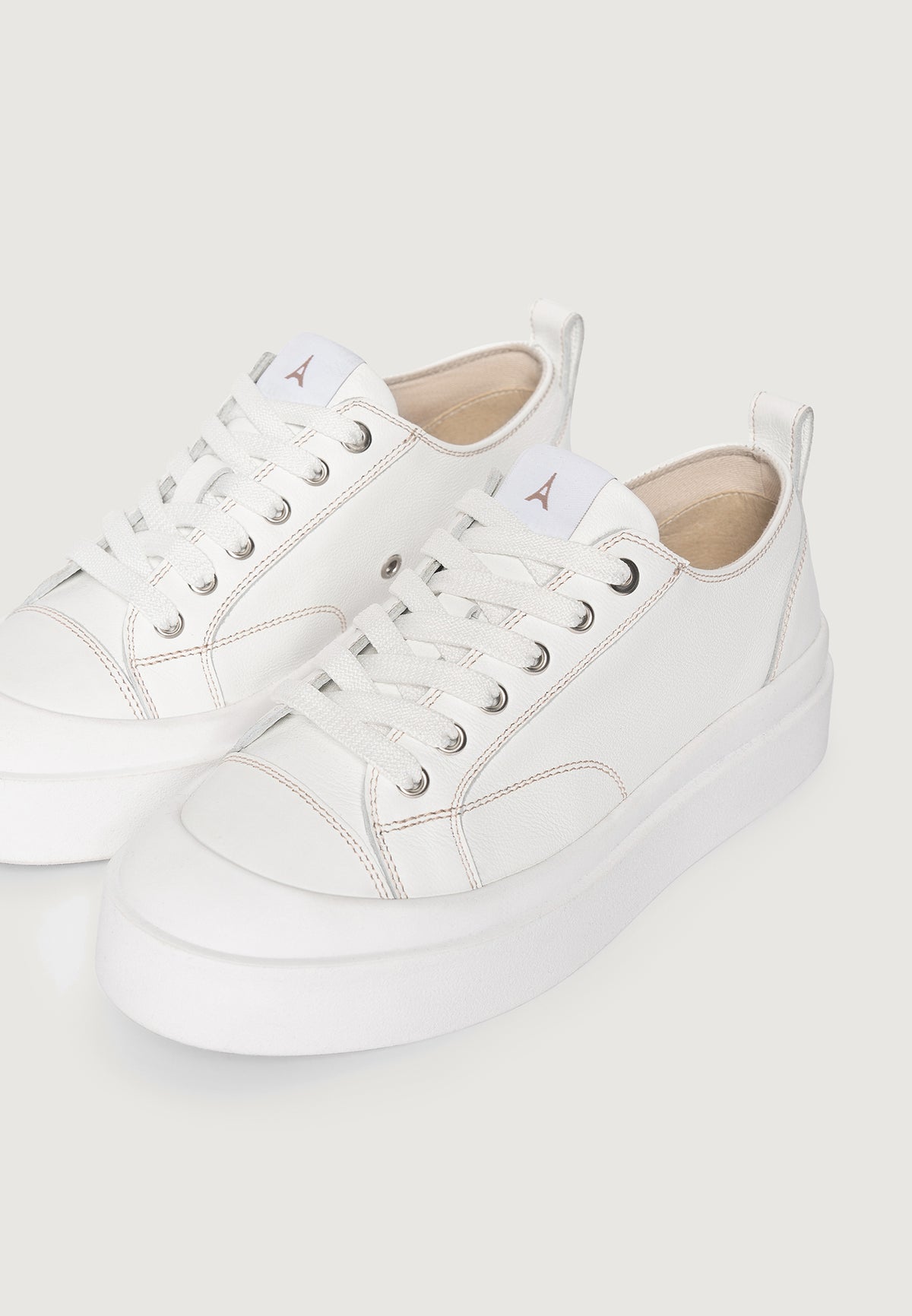 womens-vienna-leather-contrast-stitch-sneaker-white