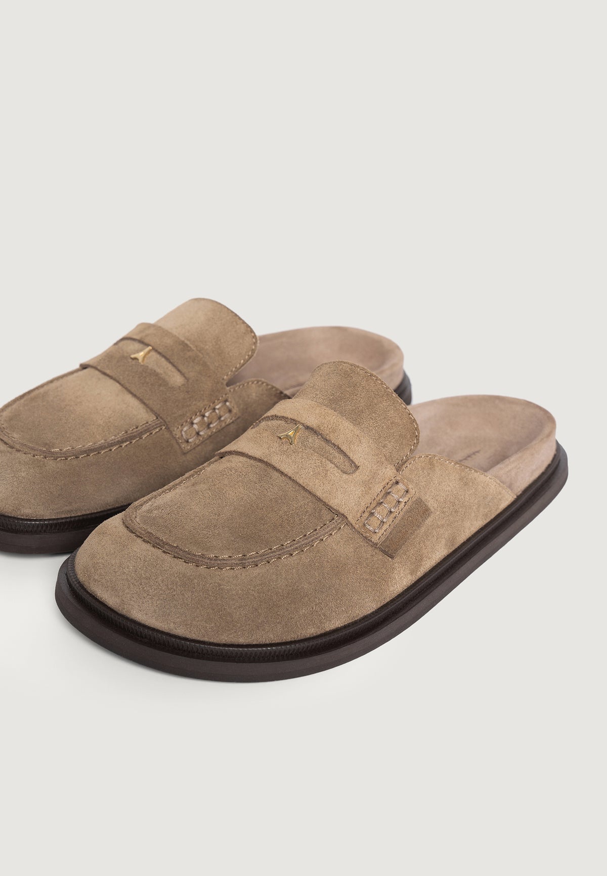 sidney-womens-suede-loafer-mule-taupe