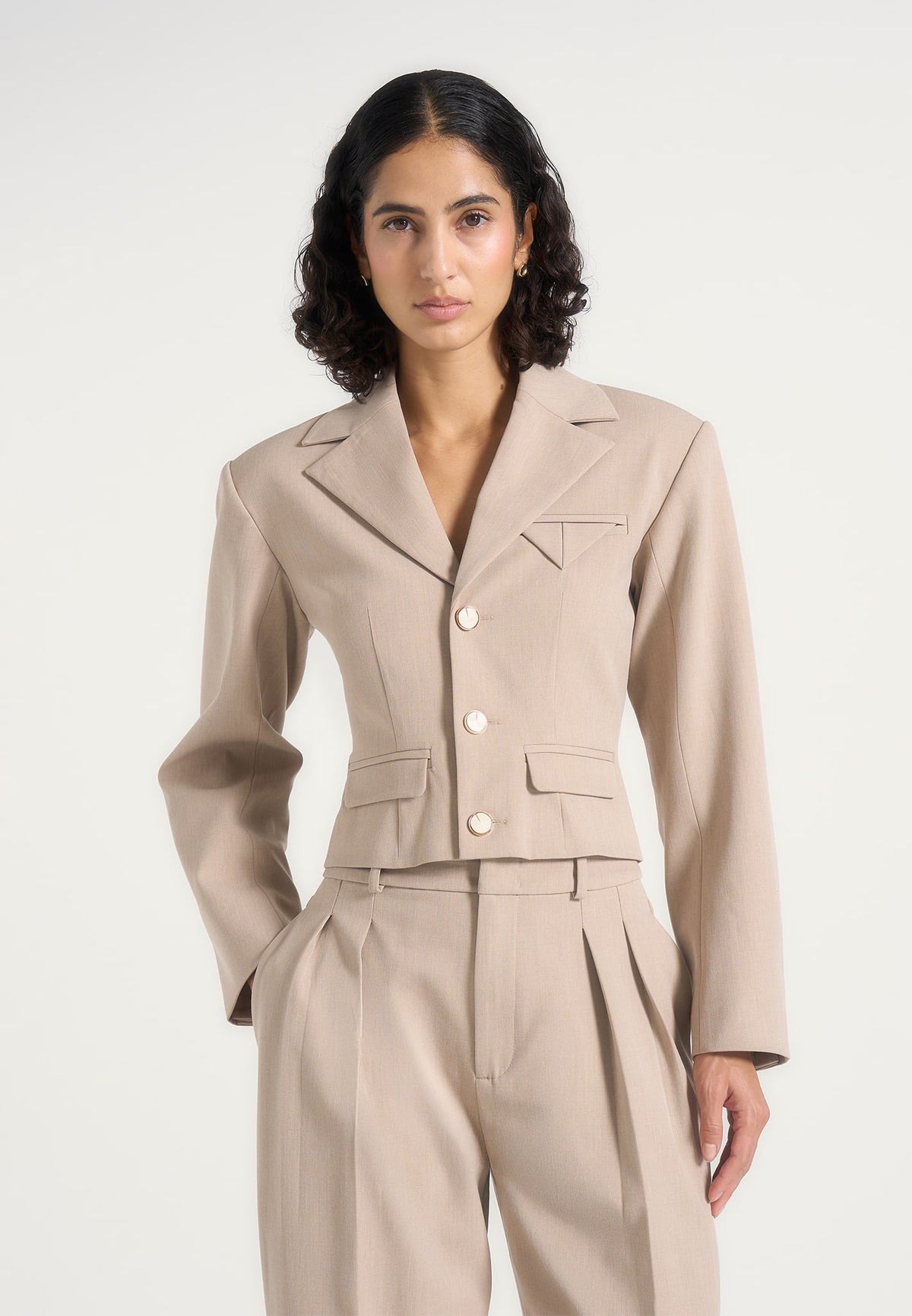prisca-tailored-cropped-blazer-beige