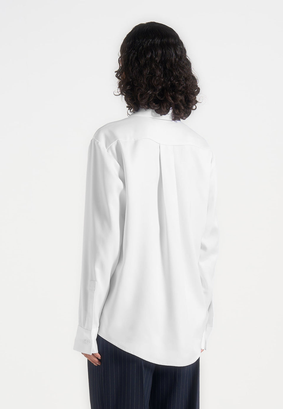 carter-unisex-oversized-satin-shirt-white