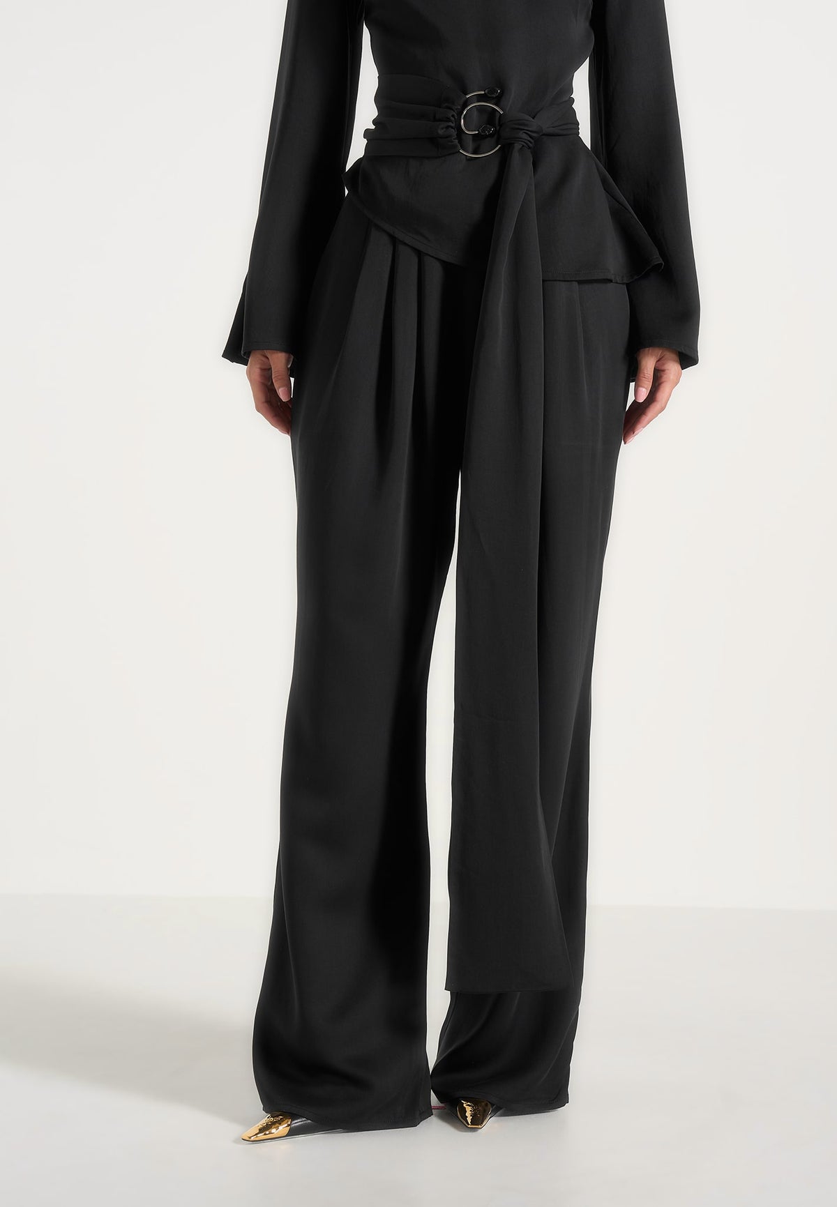 Aurore - Mock Neck Ring Belt Pleated Leg Jumpsuit - Black