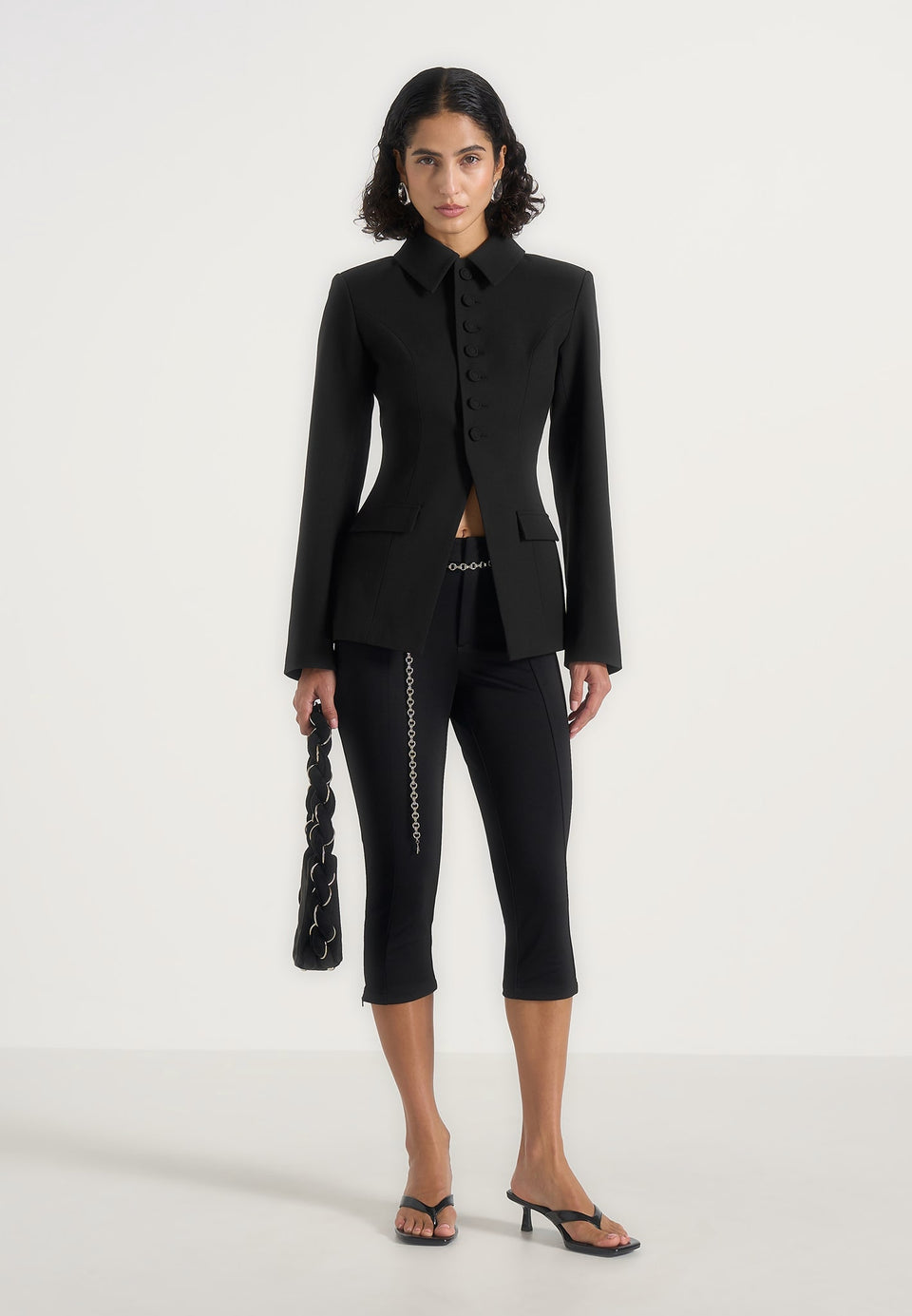 una-capri-leggings-with-chain-black