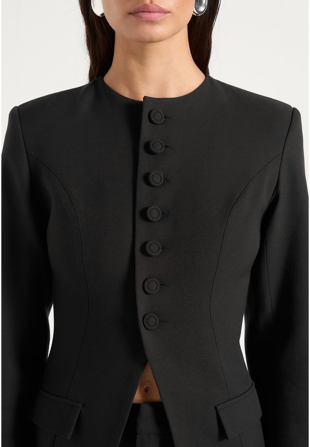 harper-tailored-cinch-blazer-with-detachable-collar-black