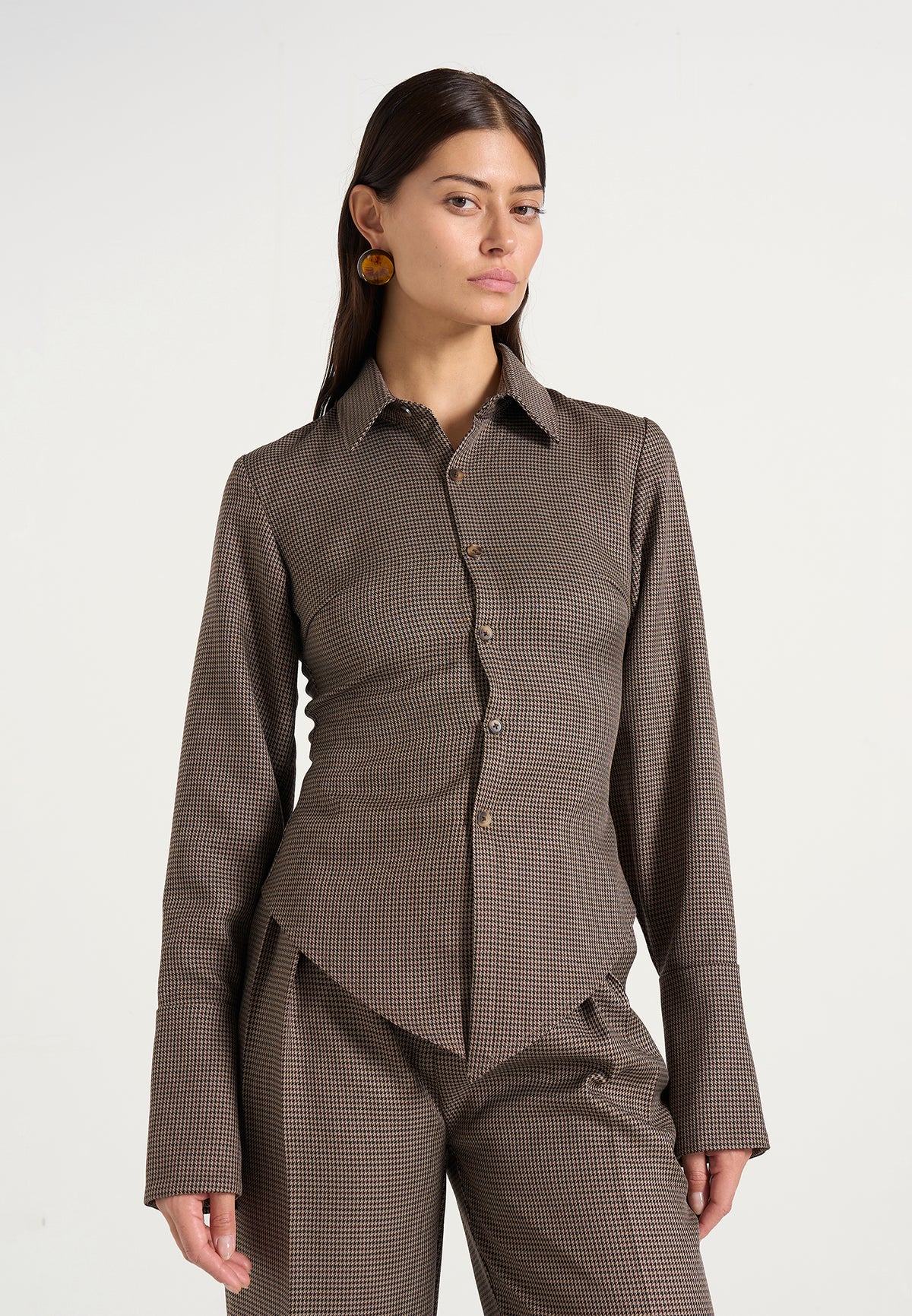 Sonia - Houndstooth Cinch Shirt - Brown