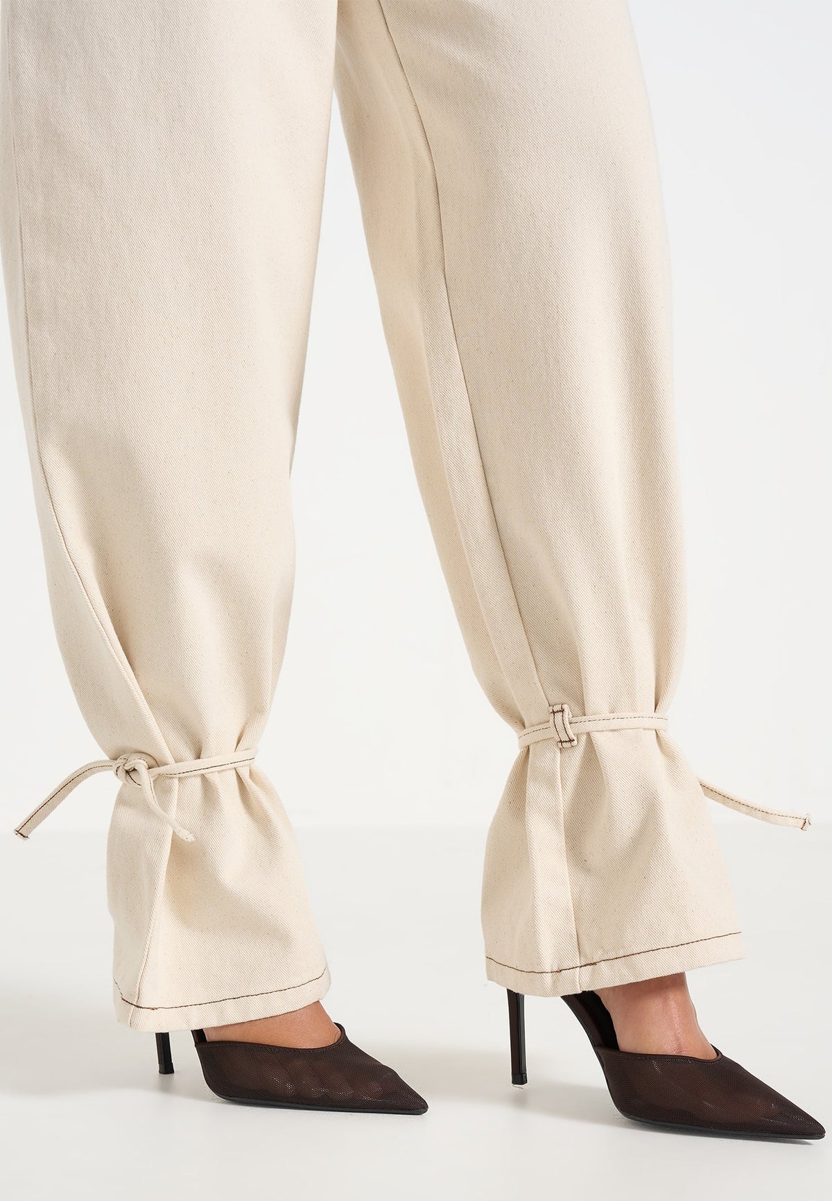 faye-wide-mid-rise-jeans-with-tie-waist-cream