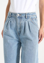 twin-pleat-denim-jeans-mid-wash