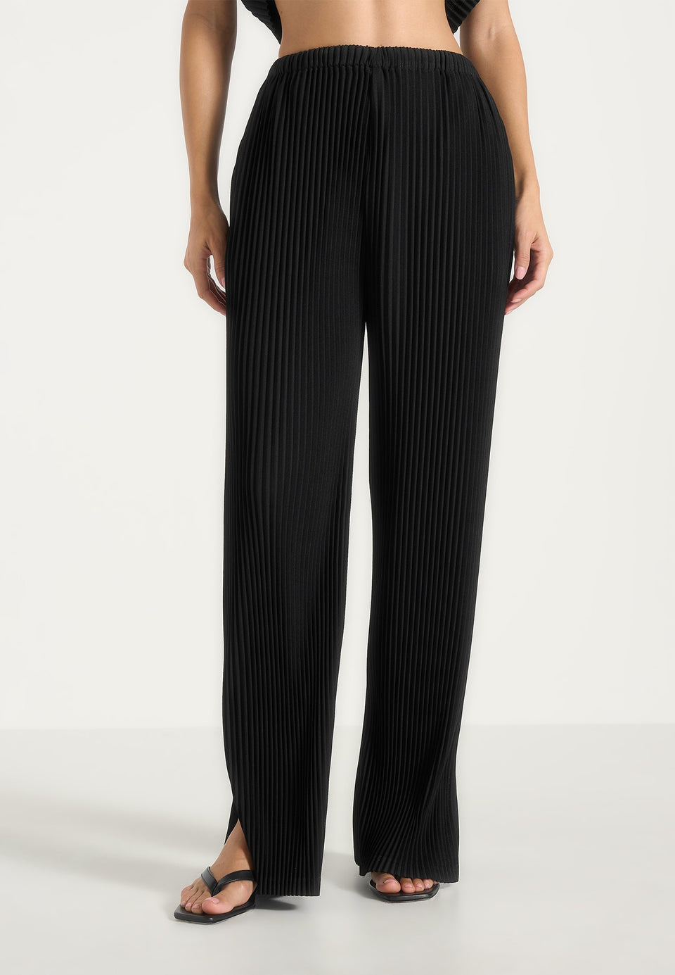 lila-pleated-trouser