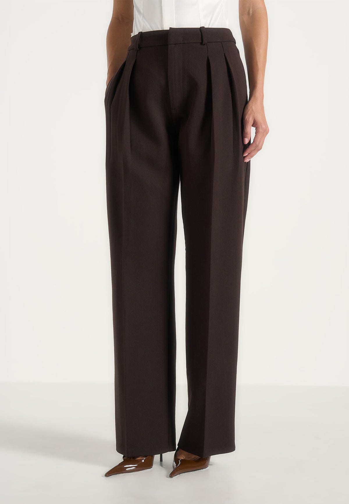 Julie - Tailored Twin Pleat Wool-Blend Pants - Dark Brown