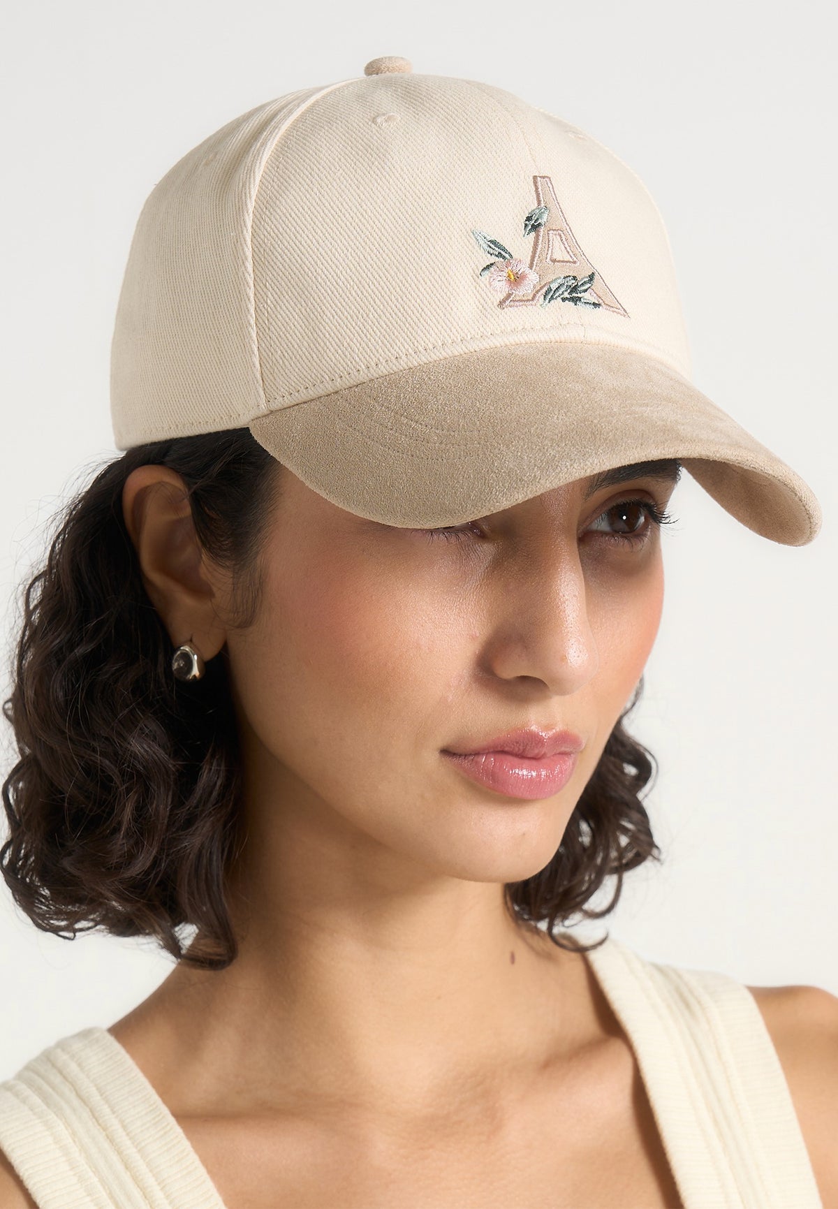 floral-eiffel-suede-contrast-cap-beige